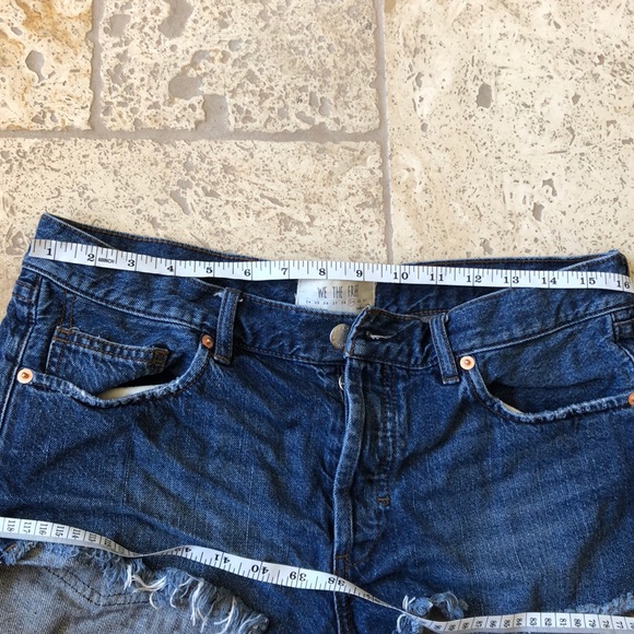 Denim cutoffs - Picture 4 of 5